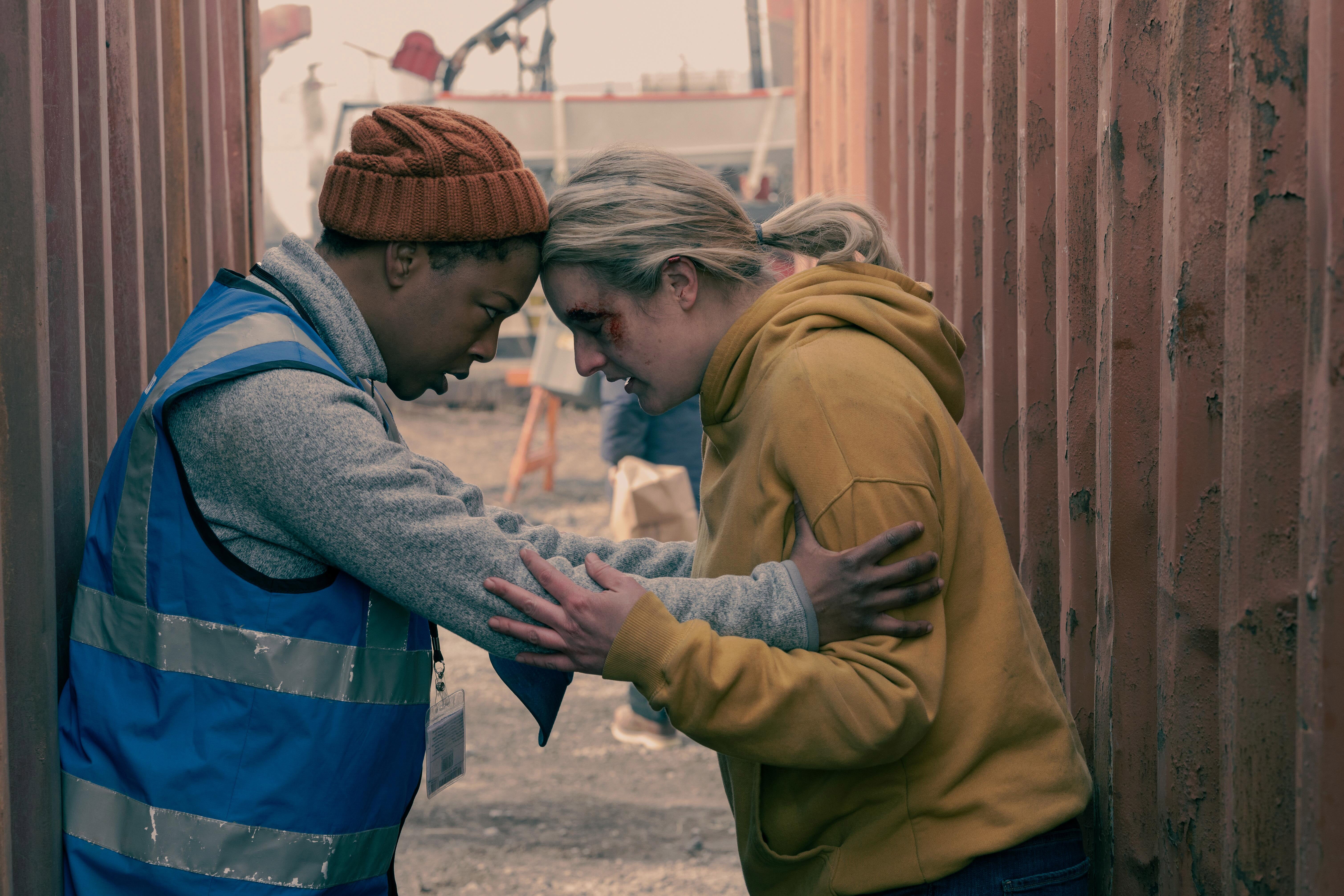 Samira Wiley and Elisabeth Moss samira wiley and elisabeth moss in season 4 episode 6 of the handmaid's tale
