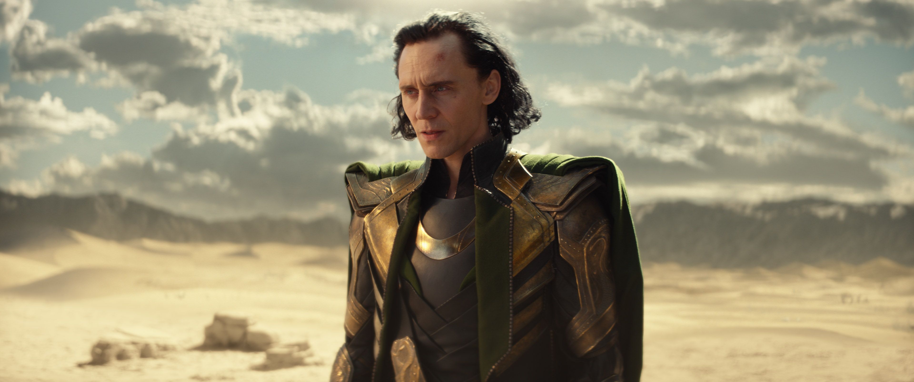 LOKI tom hiddleston in marvel studios' loki