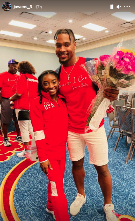 simone biles and jonathan owens